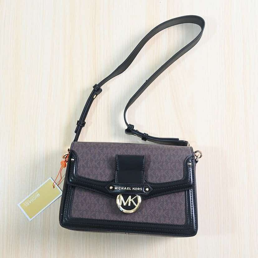 Michael Kors'un yepyeni minima - Women Bags Mk incelemesi ve fiyatı
